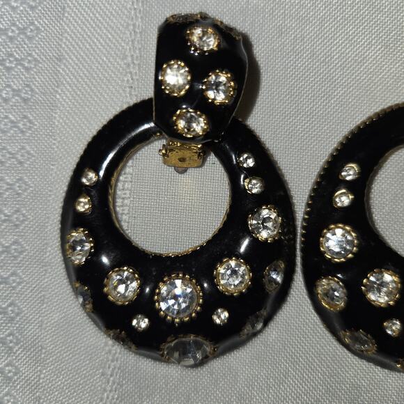 Vintage 80s 90s Black Enamel Clip On Drop Earrings Gold Tone Rhinestones Dangle - Picture 2 of 9